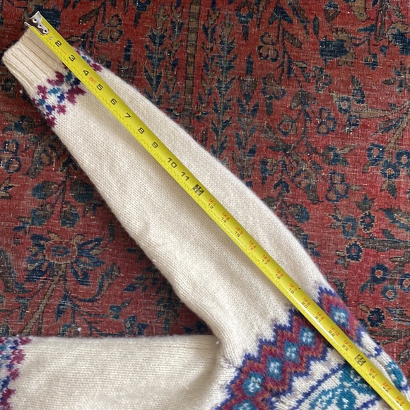 Vintage Woolrich button up sweater. - Picture 10 of 16